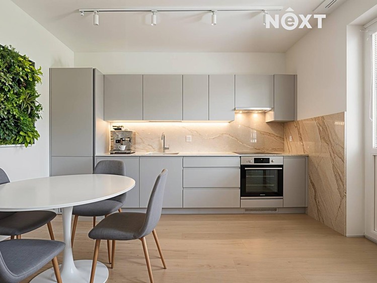 Prodej domu, 210 m² (9 z 26)