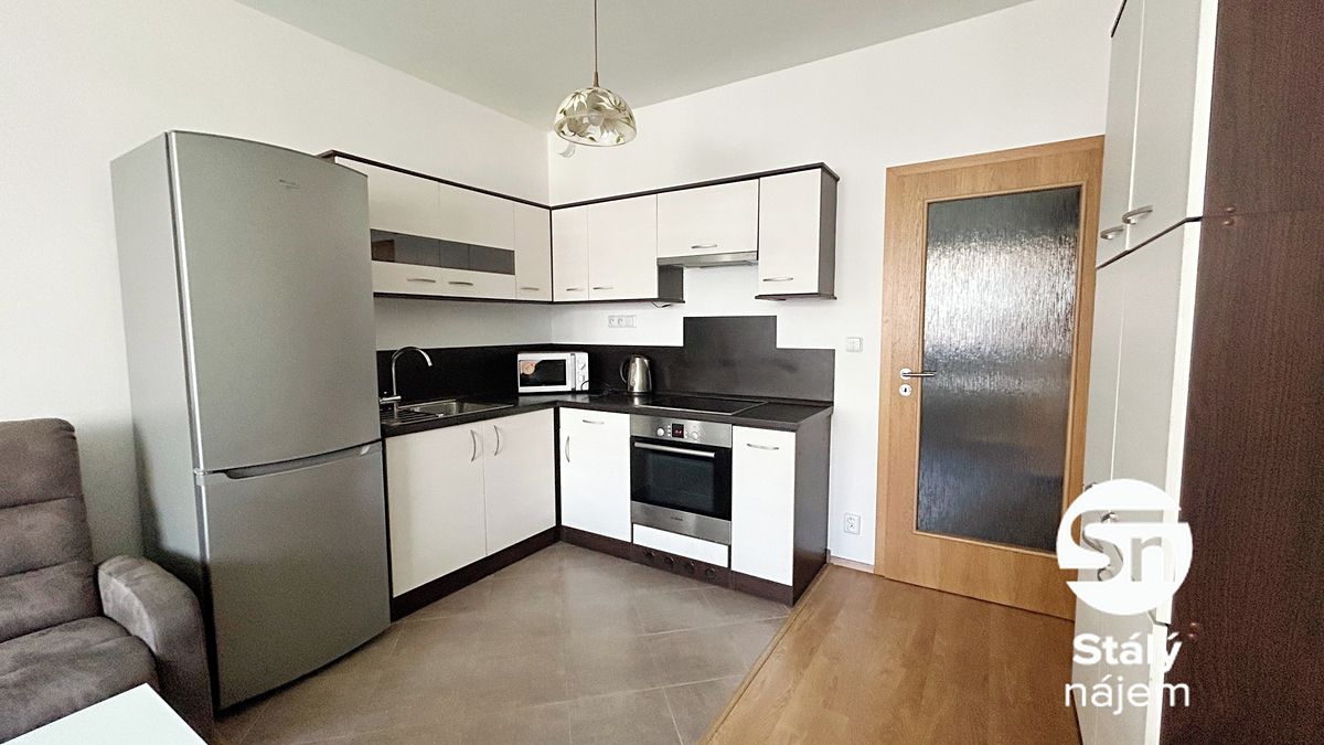 Pronájem bytu 1+kk 31 m², Praha – fotka 1 z 3