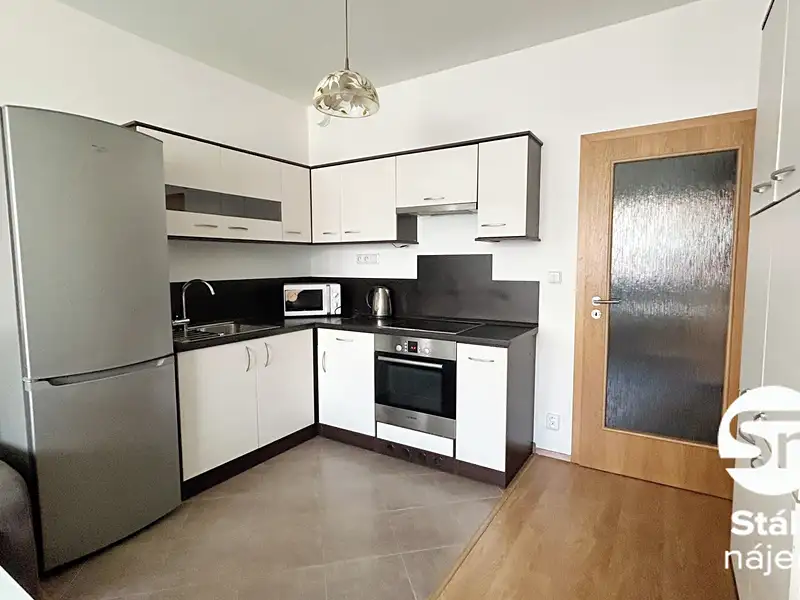 Pronájem bytu 1+kk 31 m², Praha – náhled fotky 1