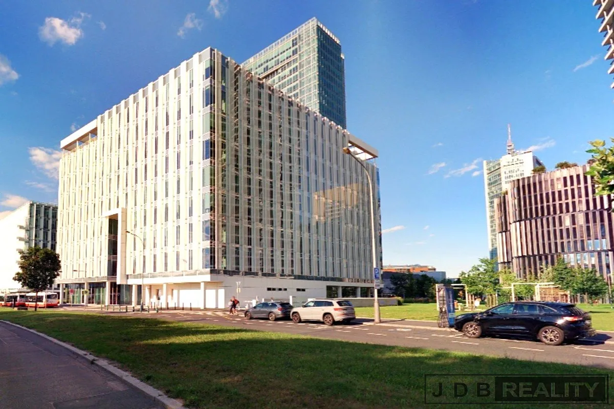 Pronájem kanceláře 190 m²
