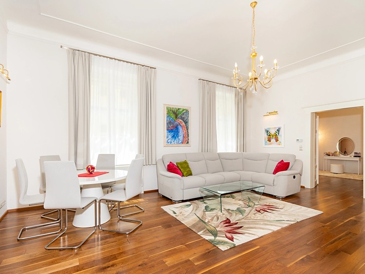 Квартира 3+kk в оренду, 137 м² (5 з 16)