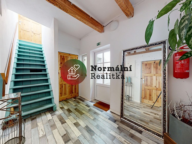 Комерційне приміщення на продаж, 186 м² (32 з 67)