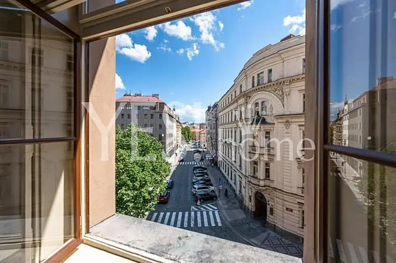 Pronájem bytu 2+kk 34 m², Praha – náhled fotky 3