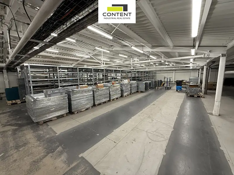 Pronájem výrobní haly, prostoru 3922 m², Praha – náhled fotky 2