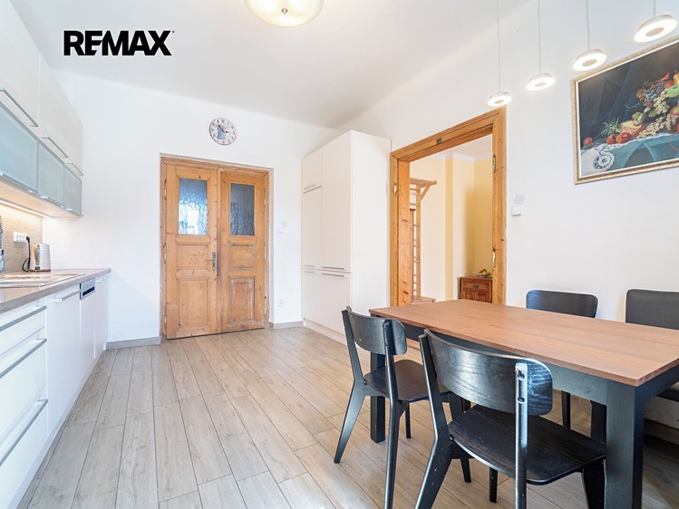 Будинок на продаж, 220 м² (17 з 51)