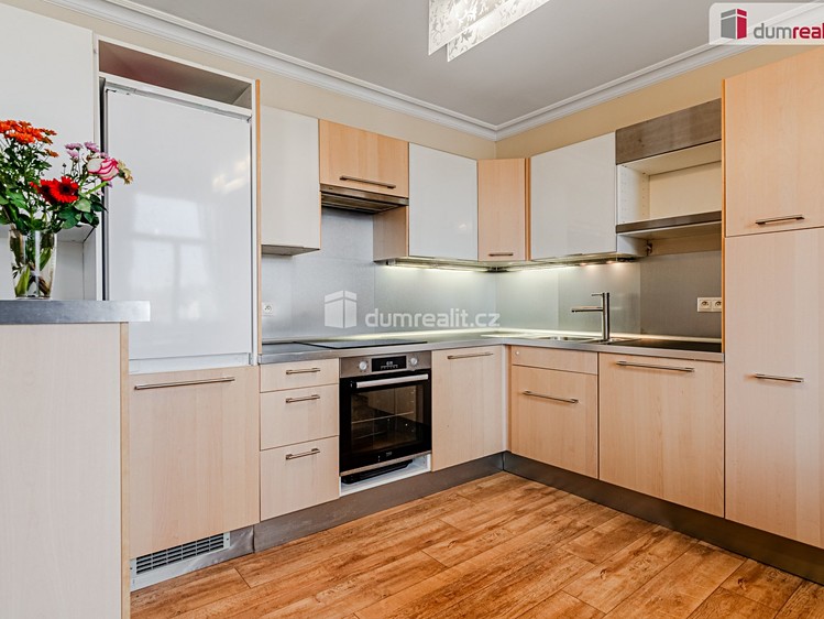 Wohnung 3+kk zum Kauf, 75 m² (2 von 16)