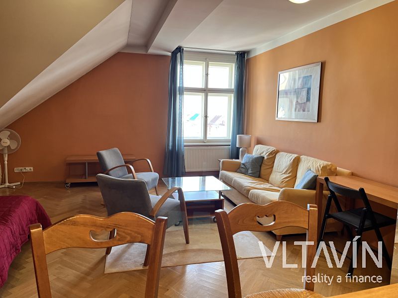 Pronájem bytu 1+kk 45 m² – fotografie 2