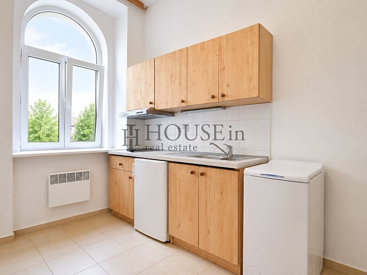Wohnung 1+1 zur Miete, 40 m² (1 von 9)