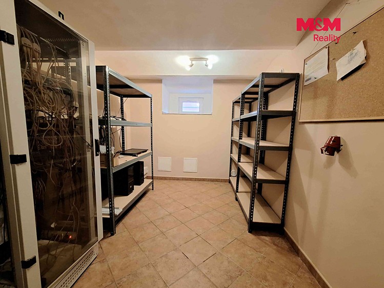 Gewerbefläche zum Kauf, 310 m² (17 von 19)