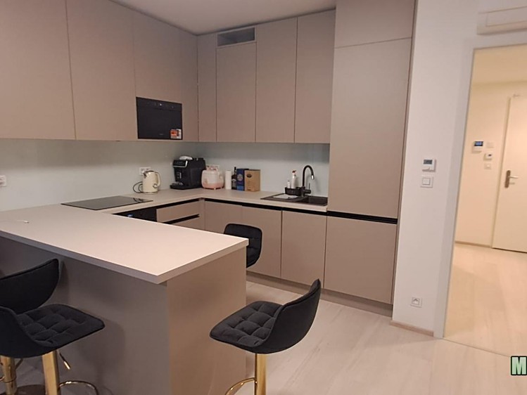Квартира 2+kk в оренду, 71 м² (13 з 15)