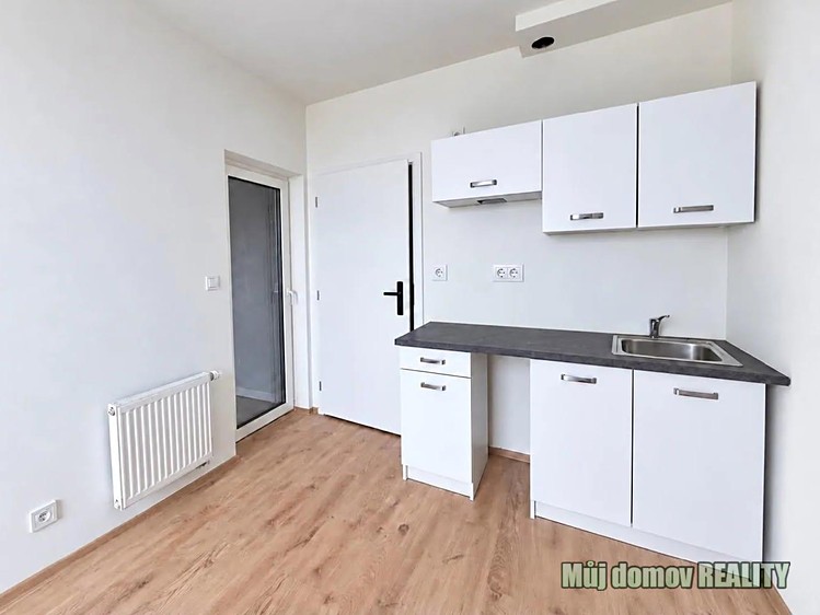 The 1+kk flat for rent, 20 m² (4 of 4)