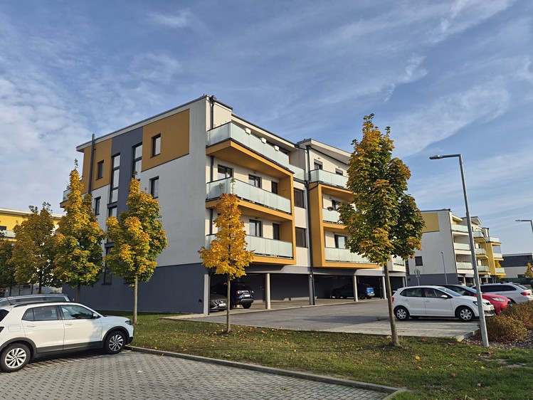 Квартира 3+kk в оренду, 89 м² (1 з 26)