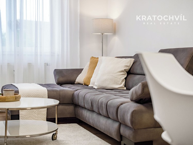 Pronájem bytu 2+kk, 41 m² (17 z 40)