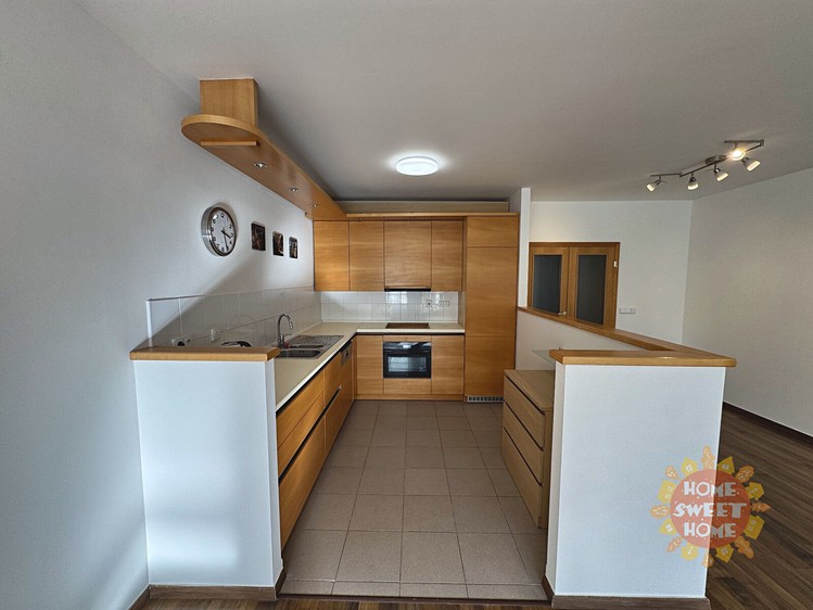Квартира 2+kk в оренду, 97 м² (10 з 17)