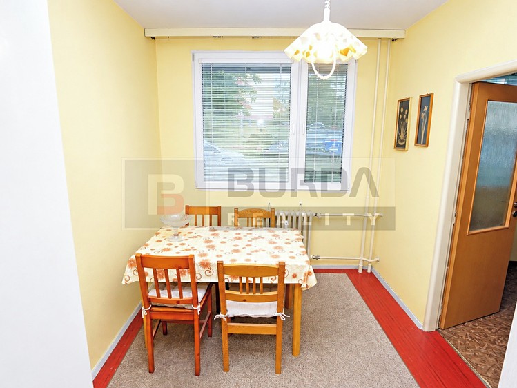 Pronájem bytu 3+1, 68 m² (4 z 40)
