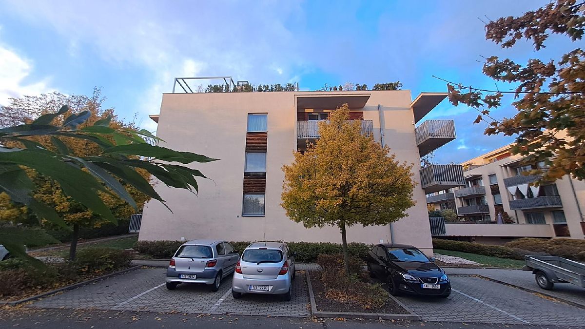 Pronájem bytu 2+kk 68 m² – fotografie 5