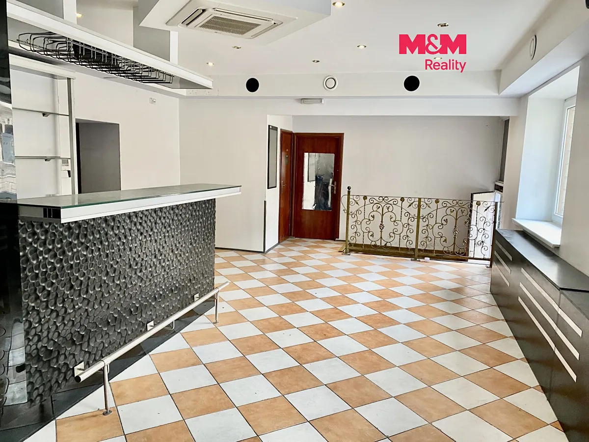 Pronájem obchodního prostoru 125 m²
