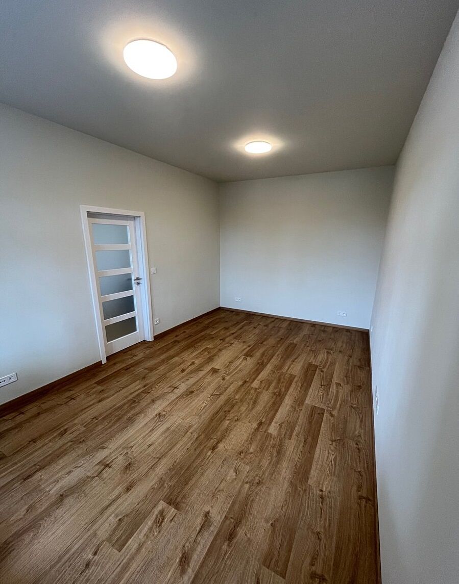 Pronájem bytu 2+kk 40 m² – fotografie 2