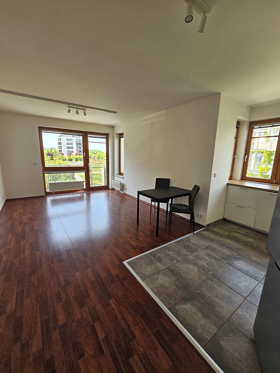 Pronájem bytu 2+kk 57 m² – fotografie 3