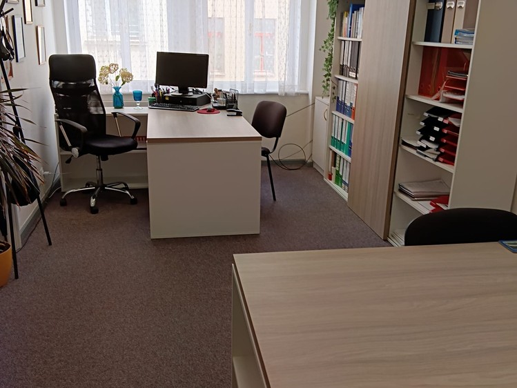 Комерційне приміщення в оренду, 18 м² (2 з 10)