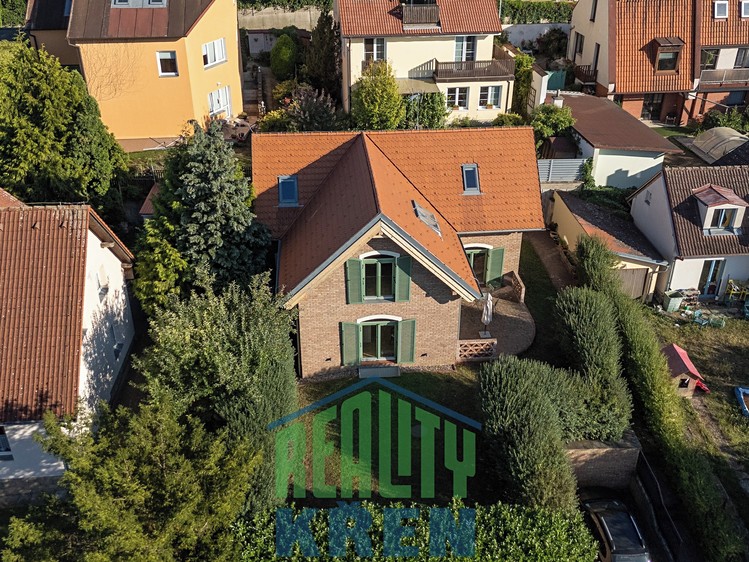 Haus zum Kauf, 212 m² (2 von 30)