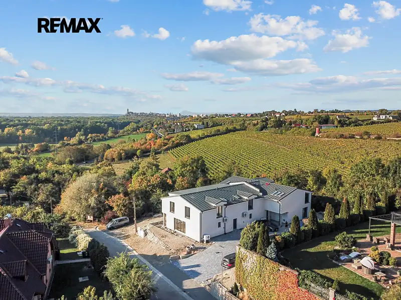 Prodej rodinného domu 148 m², pozemek 443 m², Kly – náhled fotky 3