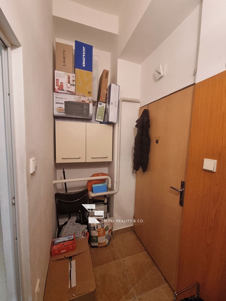 Pronájem bytu 1+kk 22 m² – fotografie 4