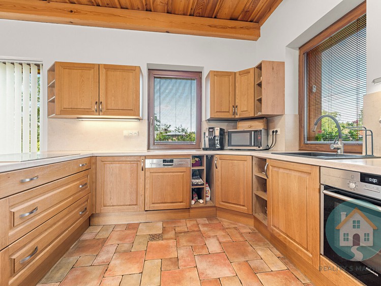 Prodej domu, 193 m² (11 z 42)