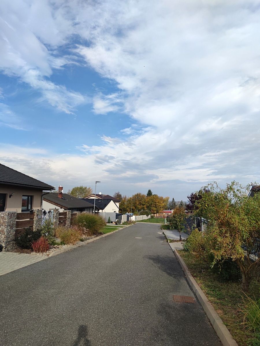 Prodej stavebního pozemku 477 m², Tuchlovice – fotka 1 z 3