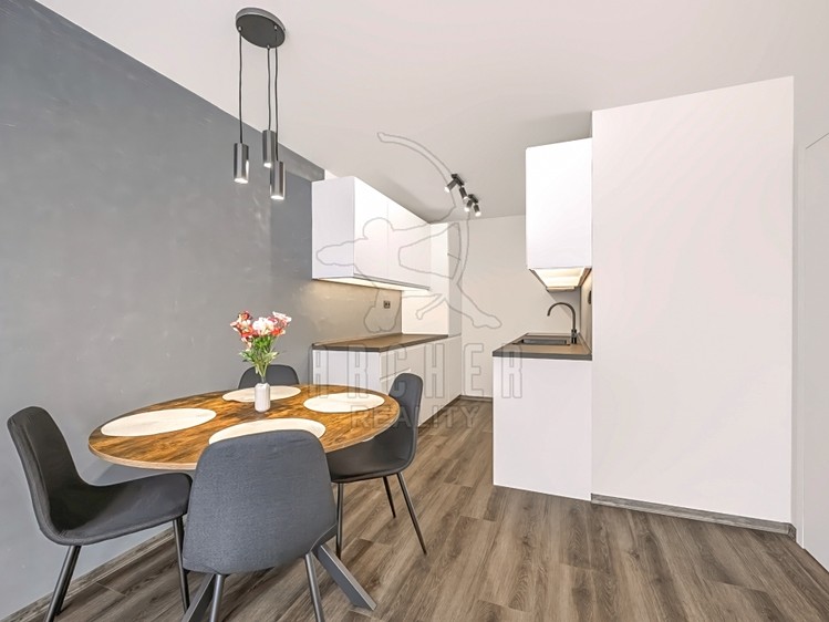 Prodej bytu 2+kk, 42 m² (8 z 27)