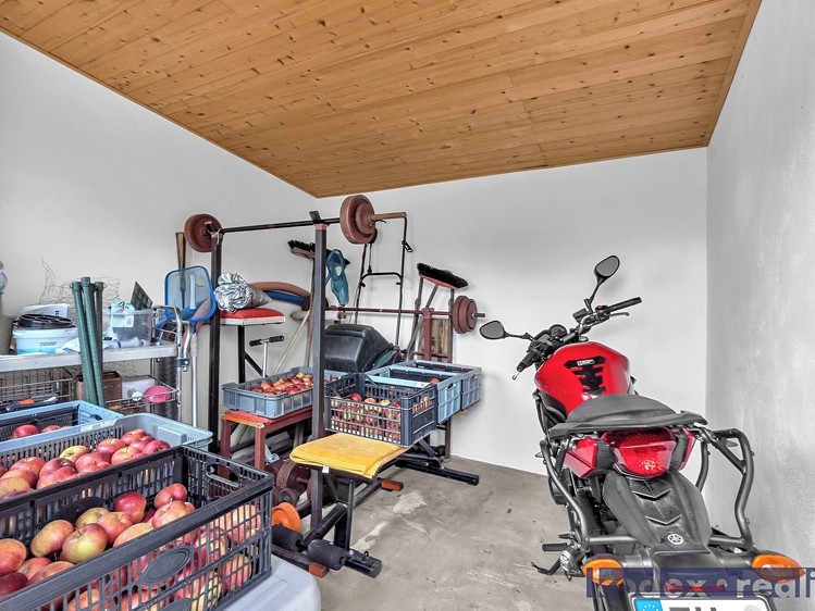 Будинок на продаж, 300 м² (39 з 39)