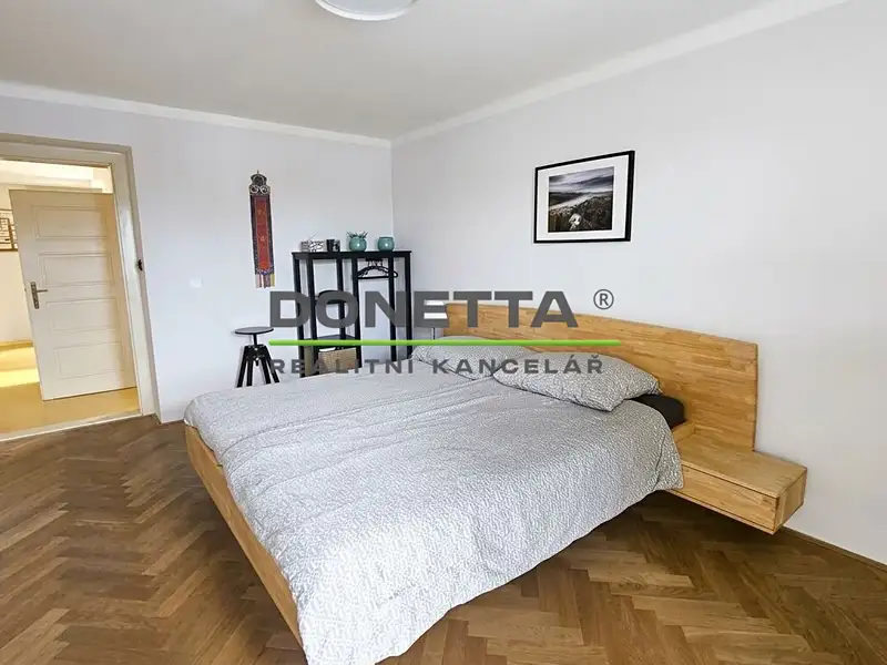 Pronájem bytu 3+1 103 m², Hradec Králové – náhled fotky 3