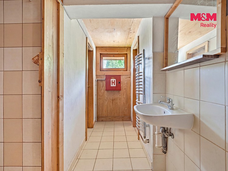 Gewerbefläche zum Kauf, 850 m² (28 von 30)