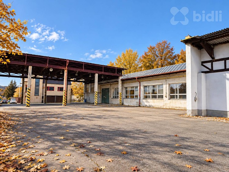 Pronájem komerčního prostoru, 1 750 m² (14 z 20)