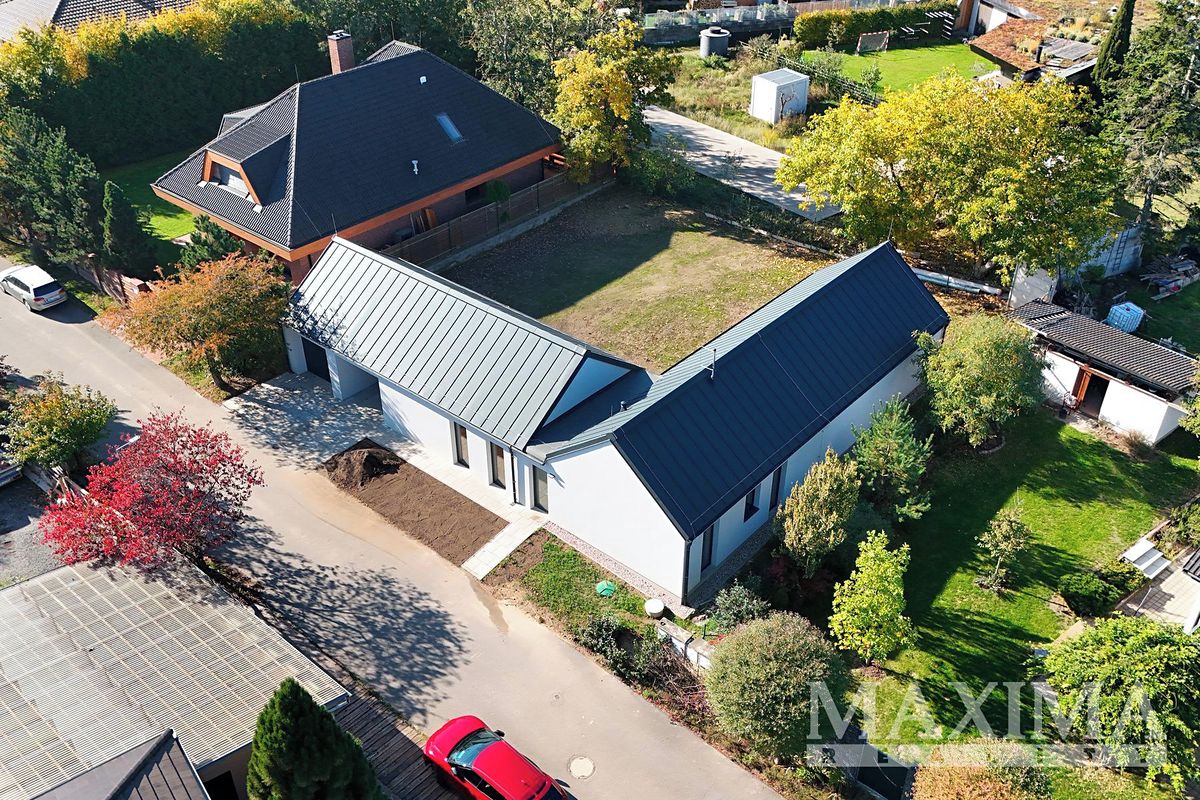 Prodej rodinného domu 148 m², pozemek 724 m², Šestajovice – fotka 1 z 3