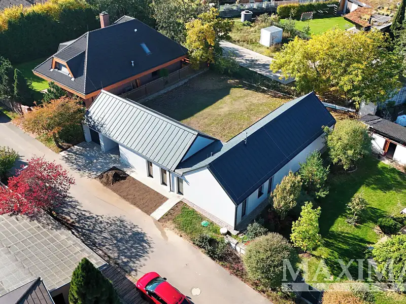 Prodej rodinného domu 148 m², pozemek 724 m², Šestajovice – náhled fotky 1