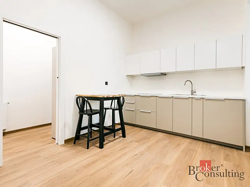 Pronájem bytu 1+kk 28 m², Brno – náhled fotky 1