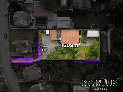 Prodej pozemku, 1 609 m² (2 z 42)
