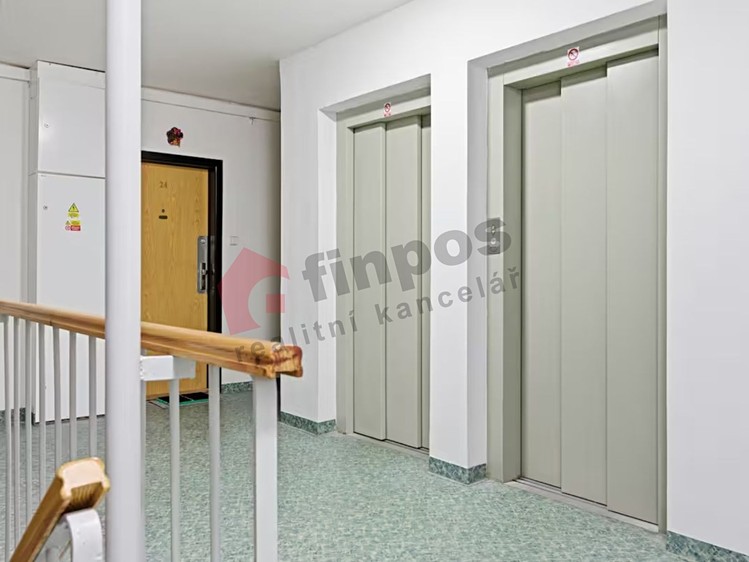 Pronájem bytu 2+kk, 56 m² (18 z 18)