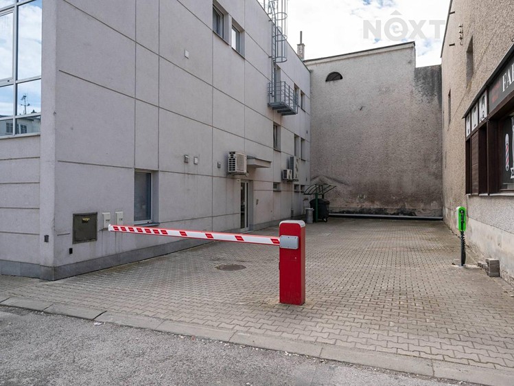 Prodej komerčního prostoru, 291 m² (11 z 13)