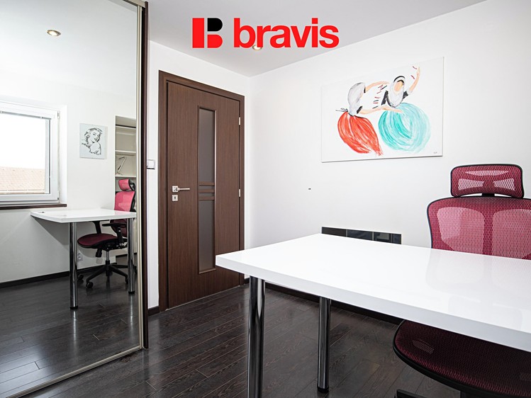 Pronájem bytu 3+kk, 85 m² (16 z 28)