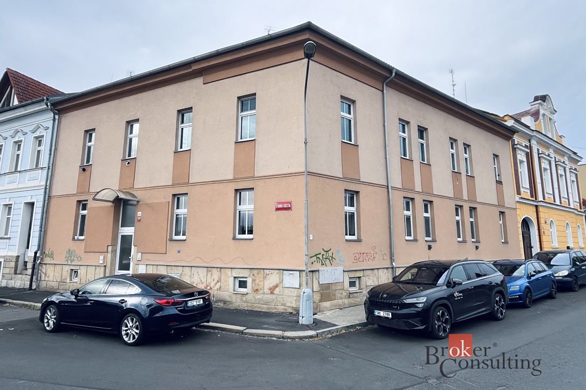 Pronájem bytu 1+1 42 m²