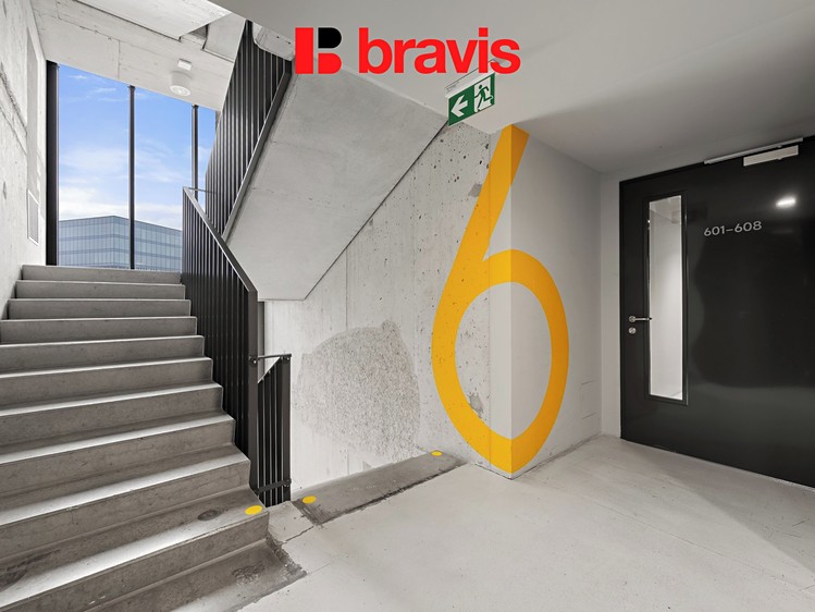 Pronájem bytu 1+kk, 24 m² (18 z 19)