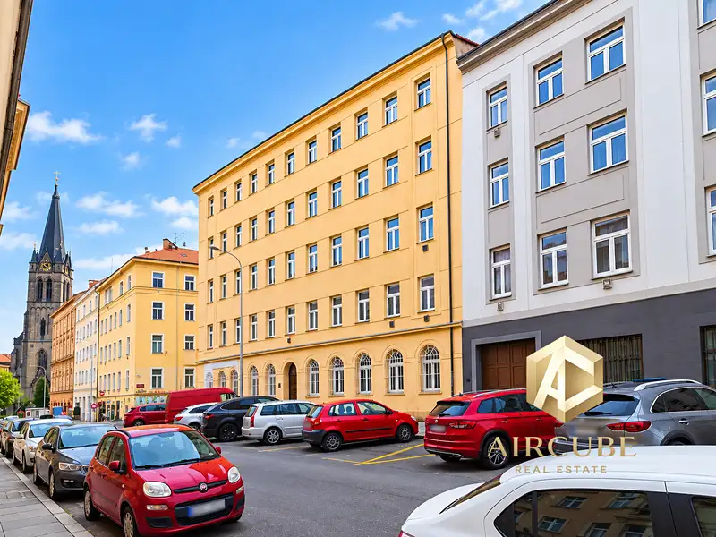 Pronájem bytu 2+kk 42 m², Praha – náhled fotky 1