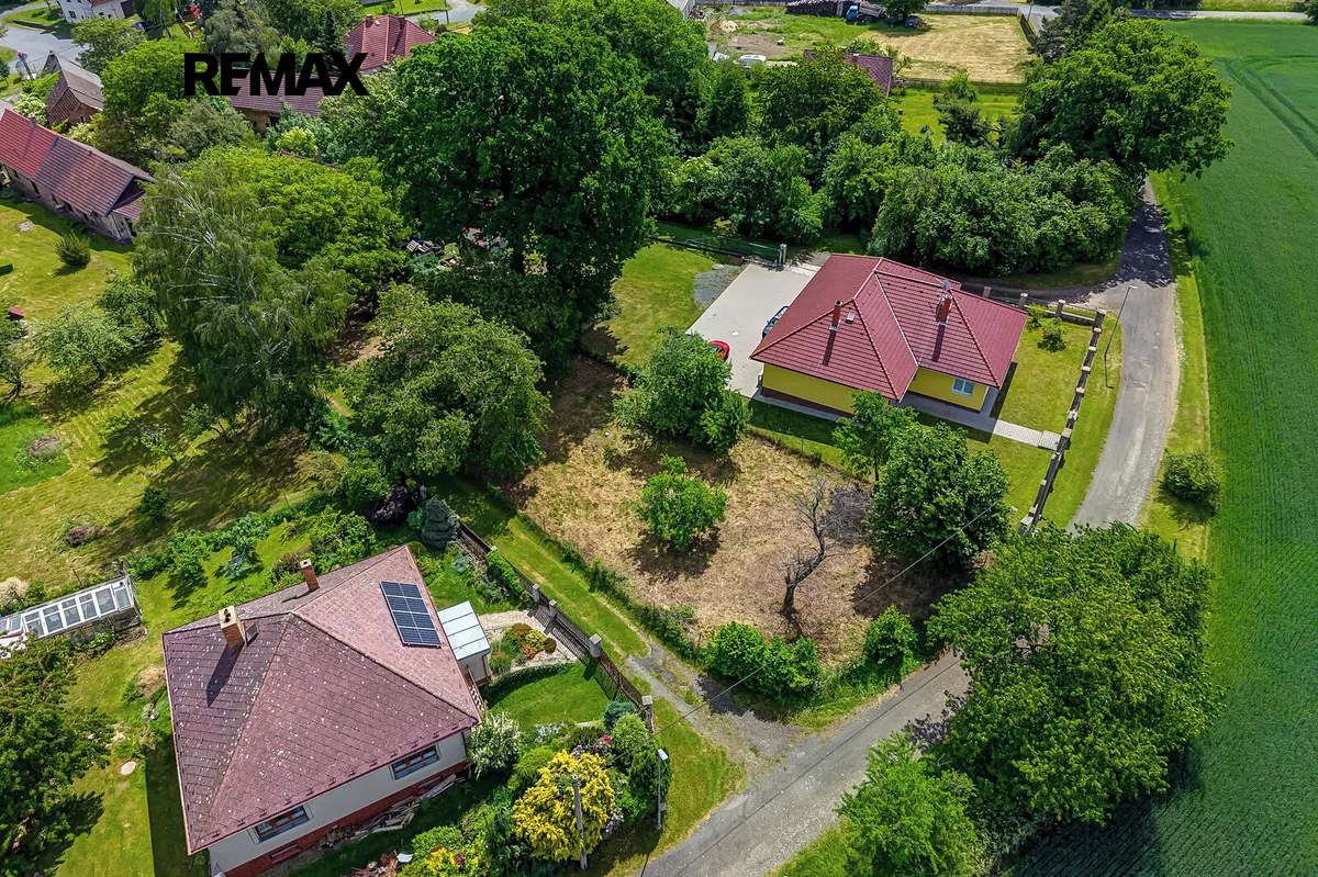 Prodej stavebního pozemku 971 m²