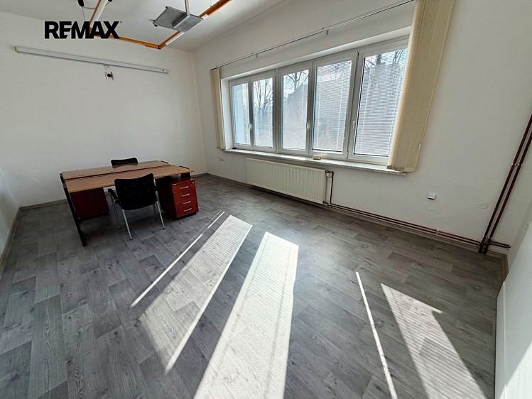 Комерційне приміщення в оренду, 24 м² (6 з 8)