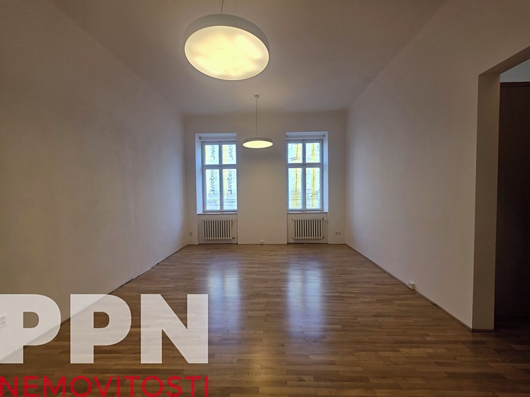 Комерційне приміщення в оренду, 101 м² (3 з 16)