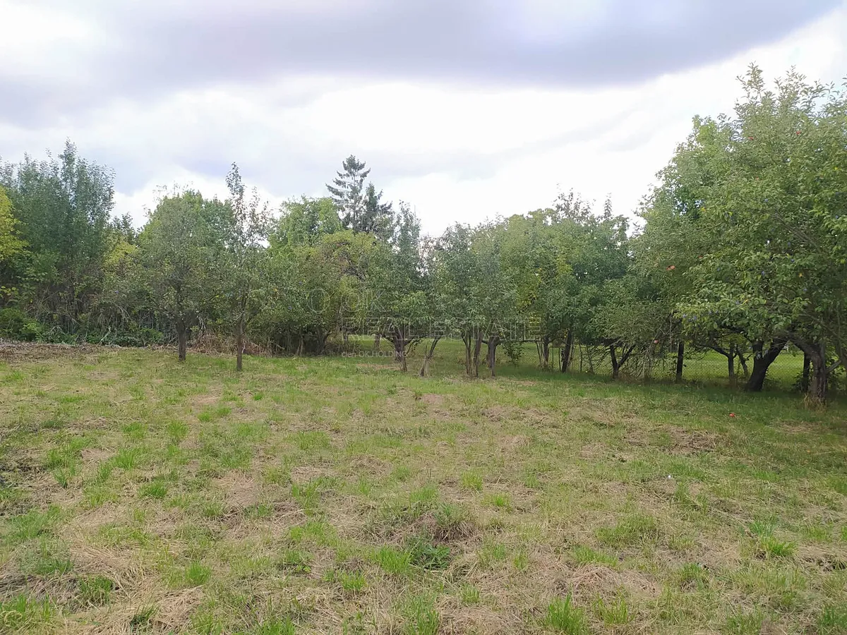 Prodej stavebního pozemku 3043 m²