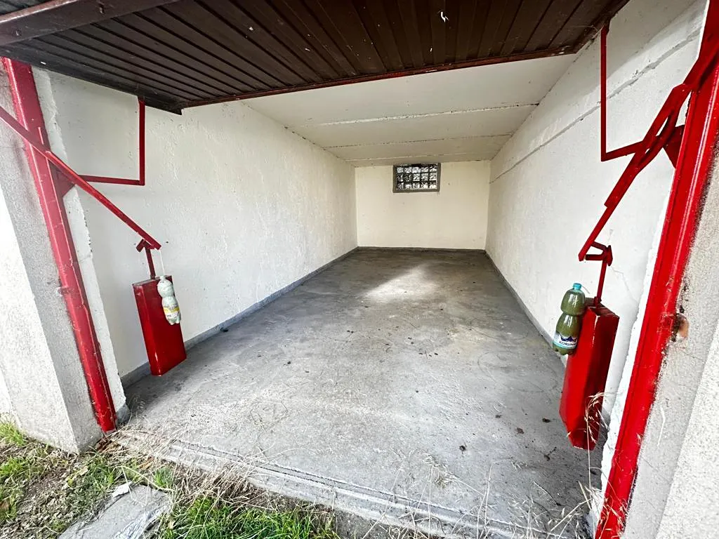 Pronájem garáže 18 m²