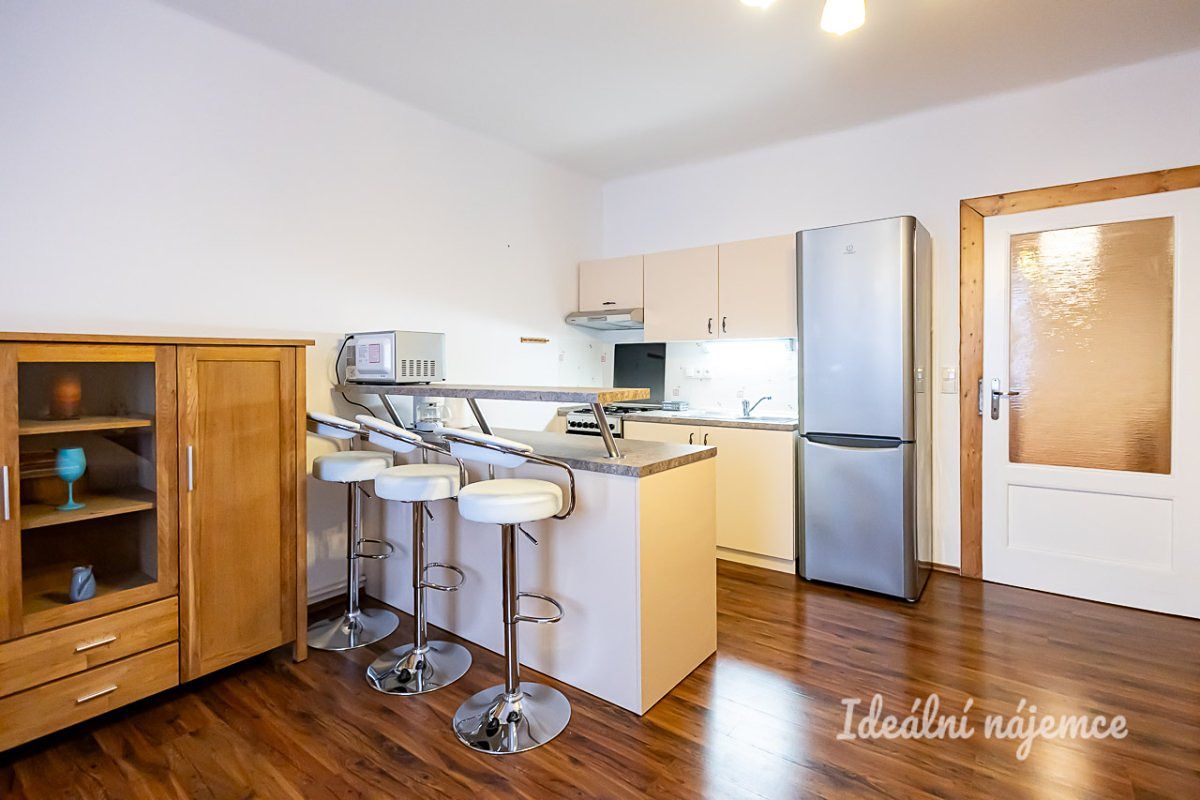 Pronájem bytu 1+kk 38 m² – fotografie 5